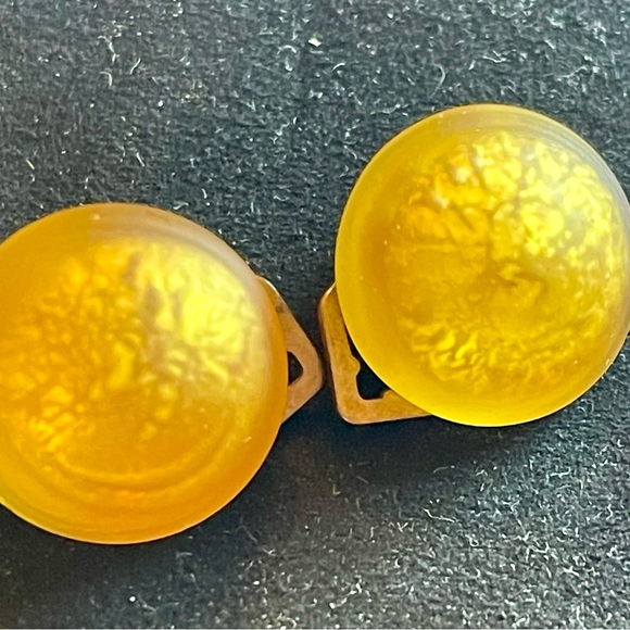 Vintage gold foil Murano glass button earrings. Clip on. Great condition - Picture 8 of 8